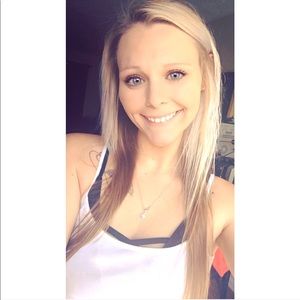 Meet your Posher, Shelbee